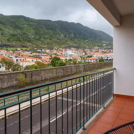 Apartman Guestready - Peaceful Getaway Near The