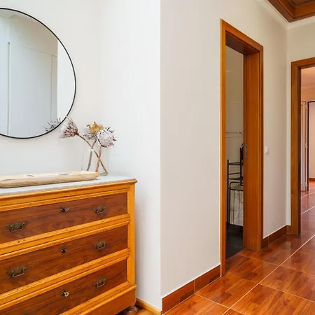 Daire Guestready - Peaceful Getaway Near The